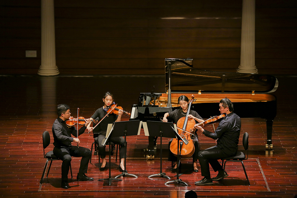 珠海弦樂大師班匯報(bào)演出-1.jpg